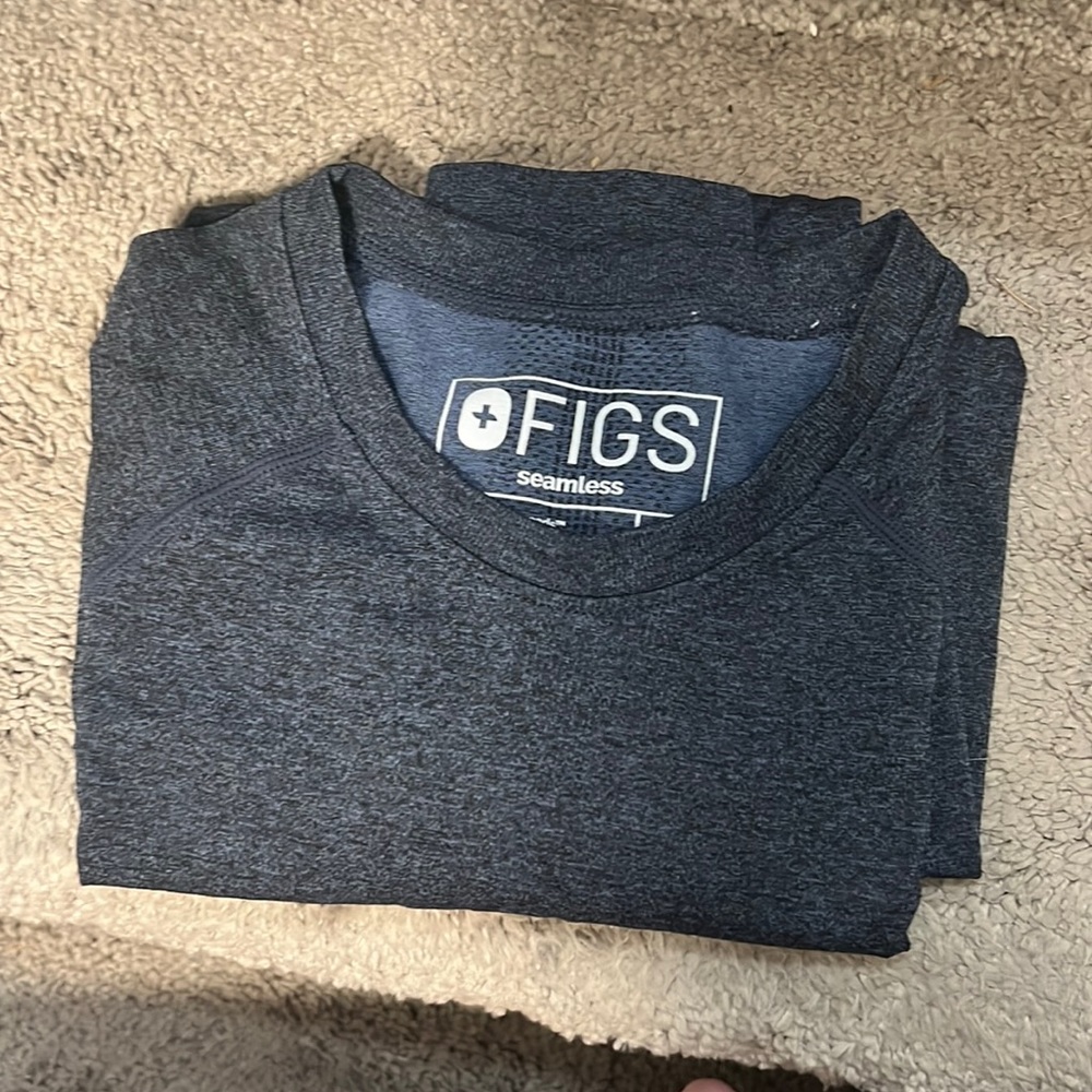 FIGS Salta Performance Under scrub long sleeve top